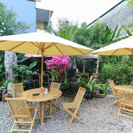 Kubu Kenak Guesthouse Семиньяк Экстерьер фото